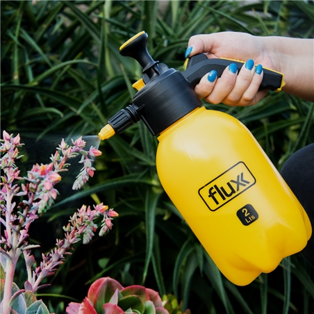 Sprayer With Reinforced Handle 2lt Flux